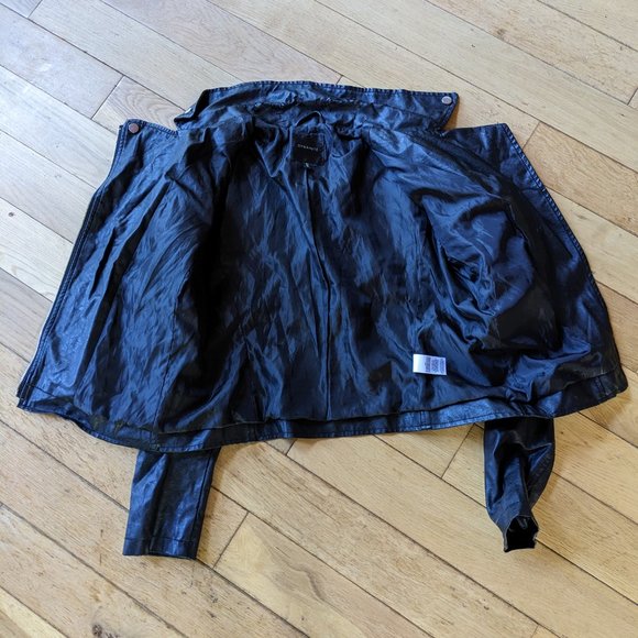 Faux leather jacket 3/30 - Picture 2 of 3